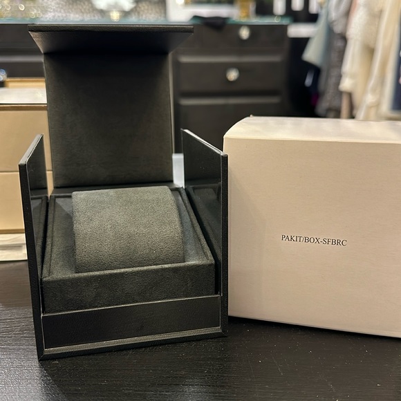 David Yurman Box - Picture 1 of 4